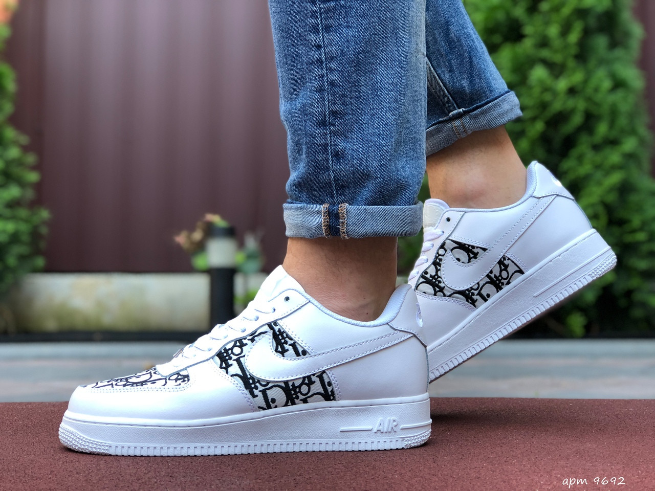 

Мужские демисезонные кроссовки в стиле Nike Air Force 1 Low x Dior, белые с черным, Белый