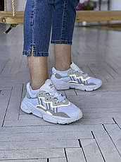Кроссовки женские Adidas Ozweego белые с рефлективной вставкой ((на стилі)), фото 3