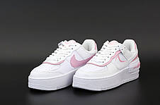 Кросівки жіночі Nike Air Force білі з рожевою оконтовкой ((на стилі)), фото 2