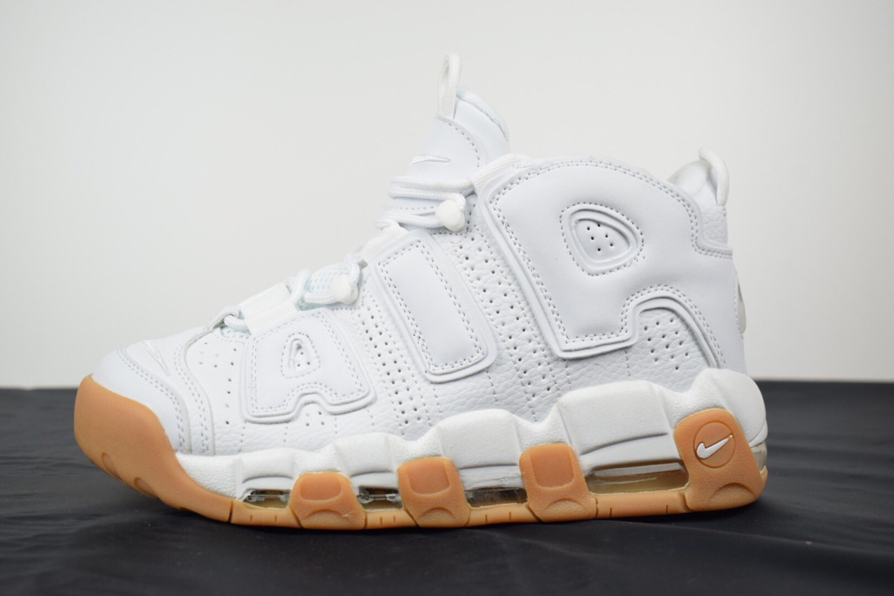 

Кроссовки мужские в стиле Nike Air More Uptempo код товара OD-1488. Белые\бежевая ступня