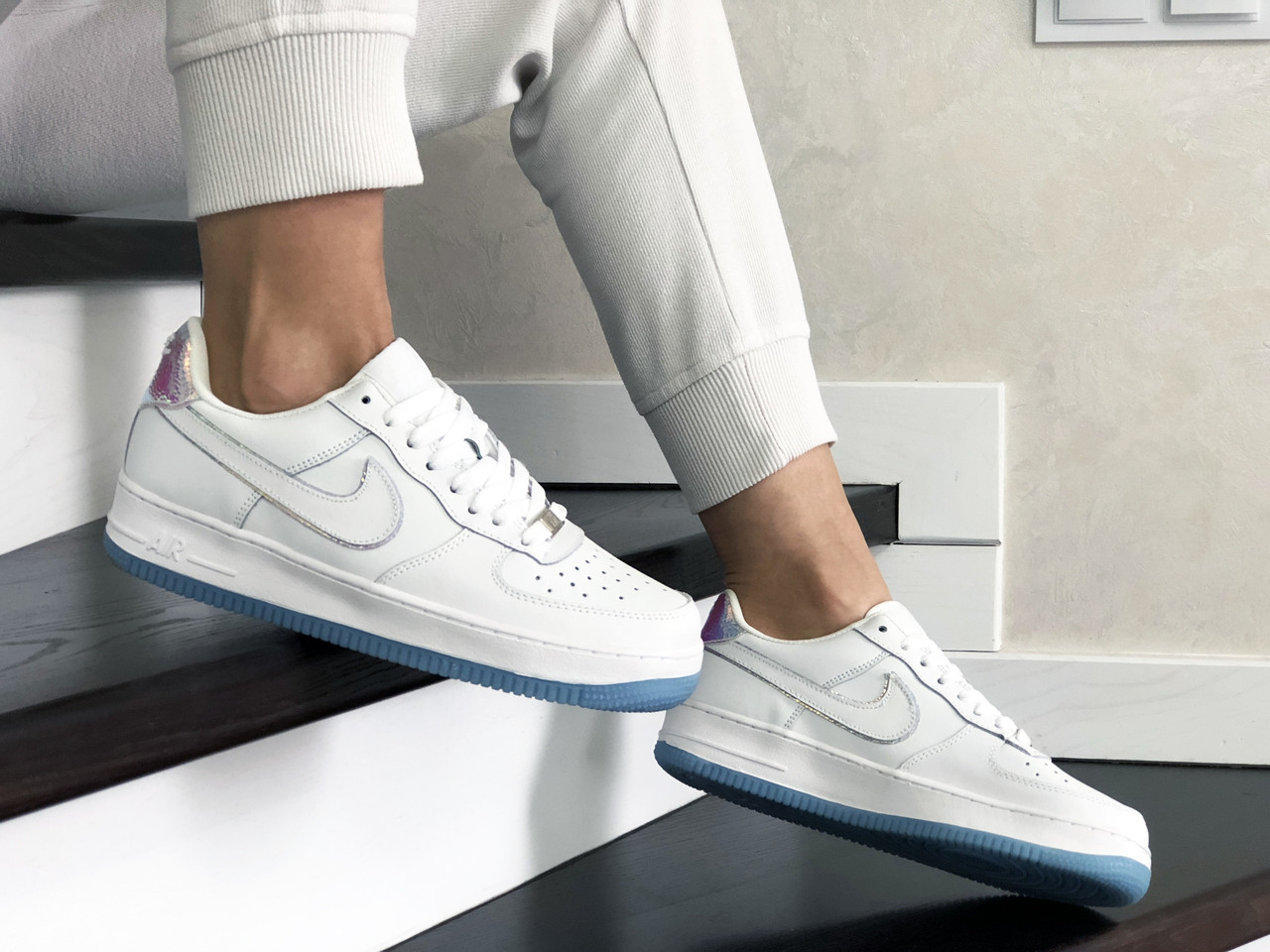 Nike Air Force 1 с белыми носками