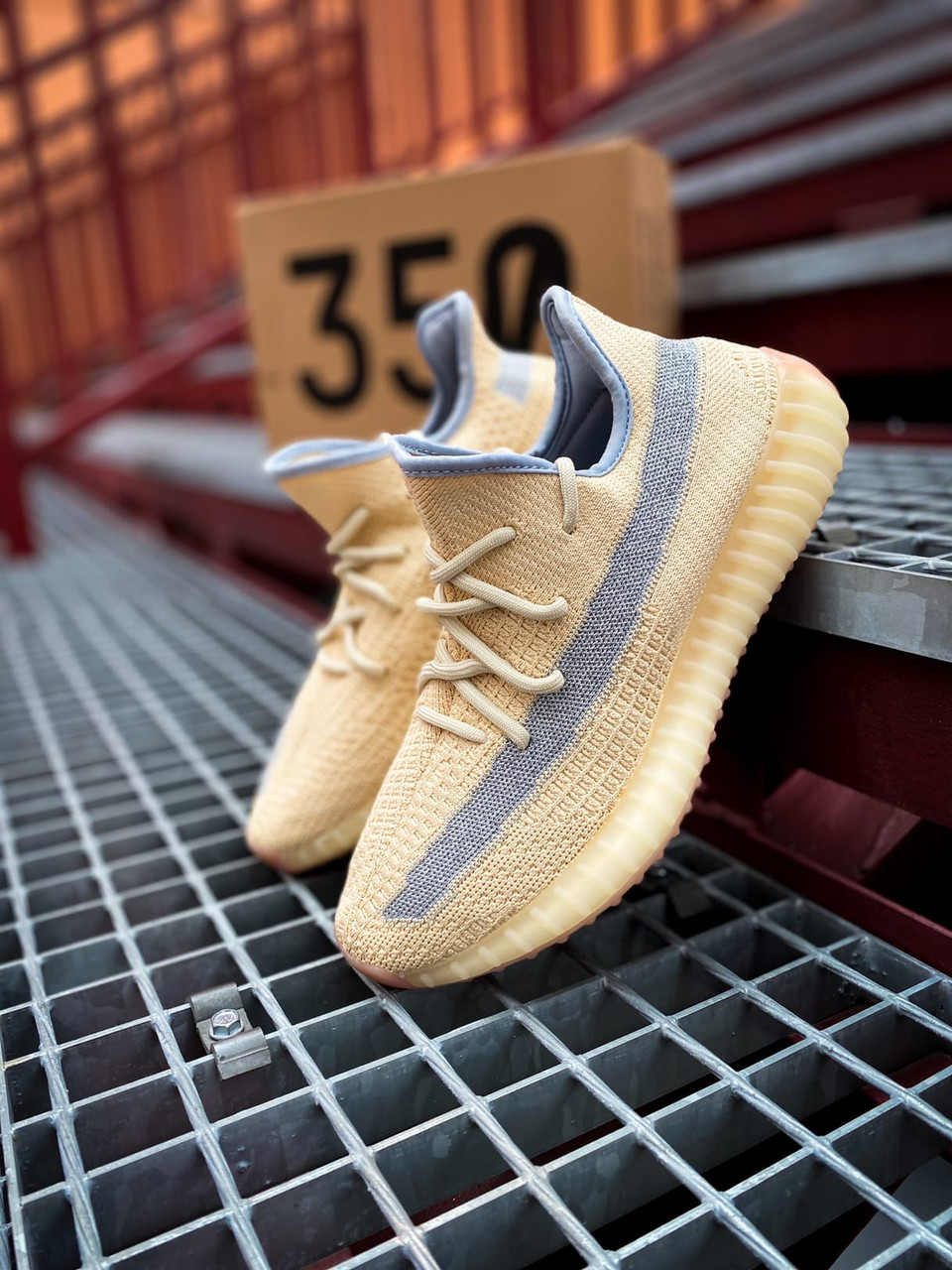 

Кроссовки мужские Adidas Yeezy Boost 350 V2 Linen бежевые, АдиДас ИзиБуст 350, код KS-2404 мужской, 42