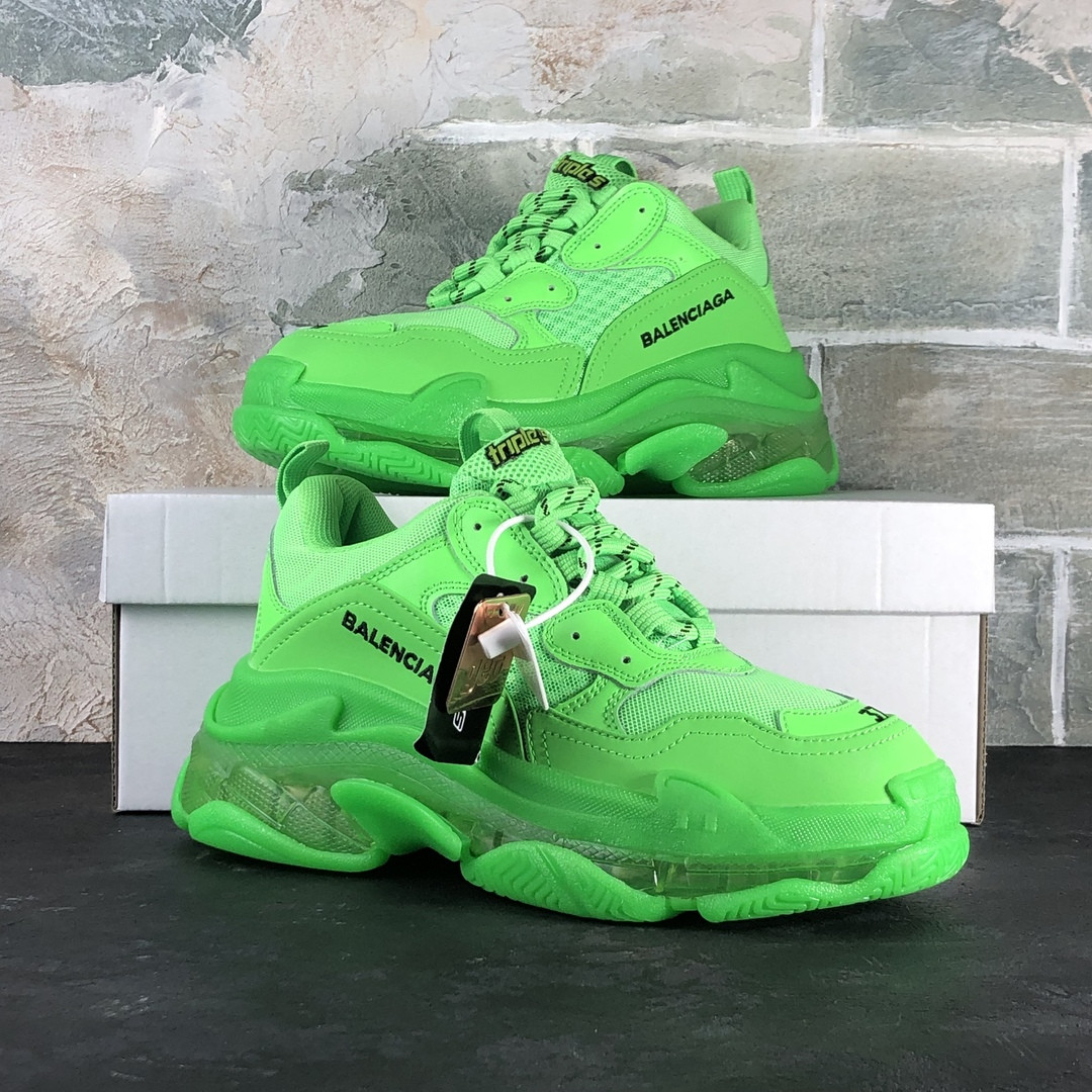 

Кроссовки женские зеленые стильные трендовые Balenciaga Triple S Green Баленсиага Трипл С новинка осень 2019, Зеленый