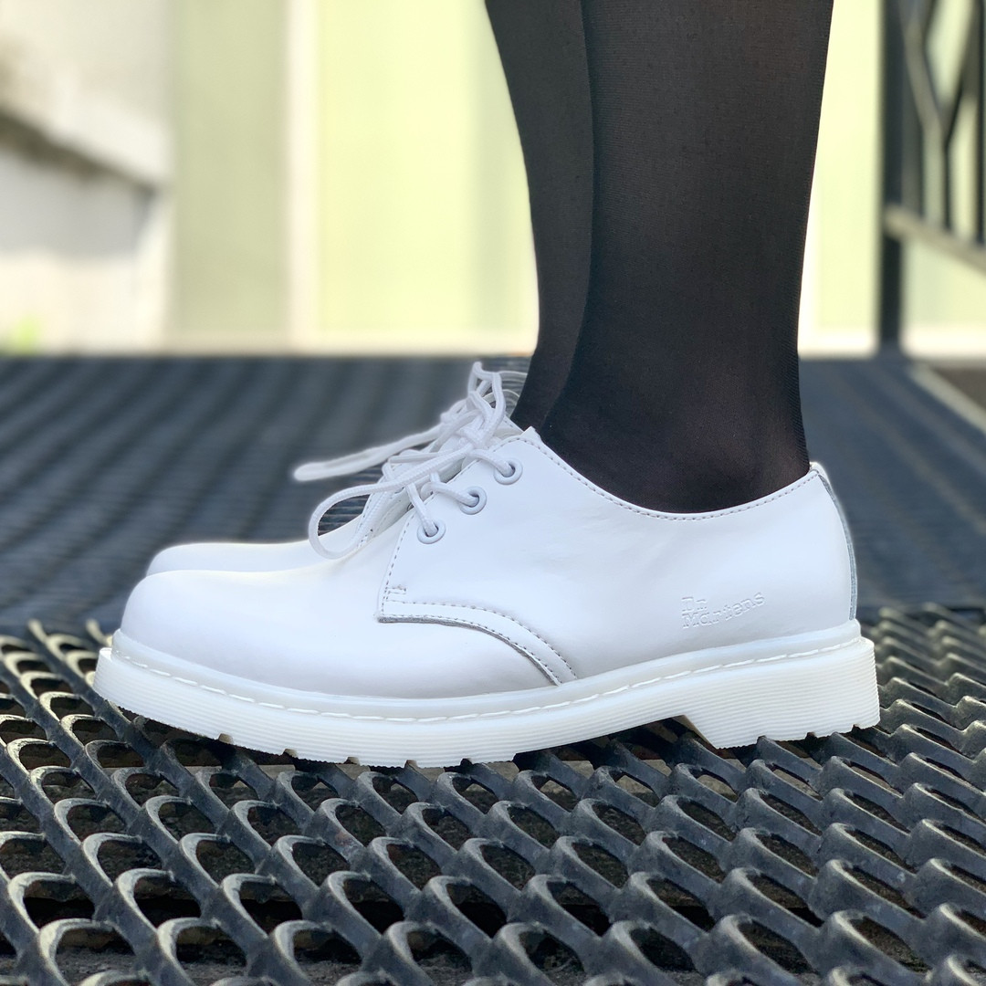 

Туфли мартинсы женские белые кожаные прошитые стильные красивые Dr. Martens Доктор Мартинс 41, Белый