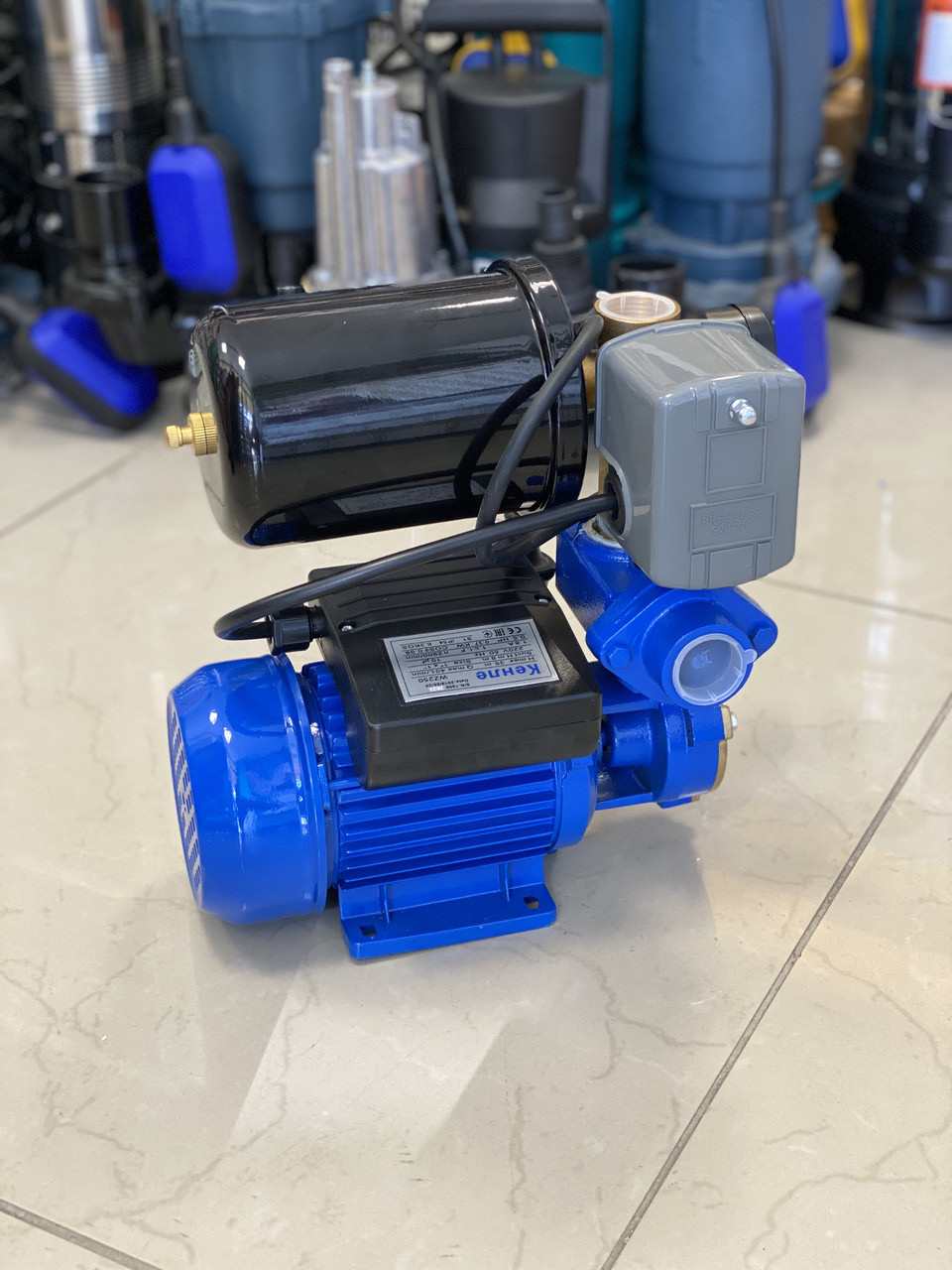 

Мини насосная станция Kenle WZ 250 0.37 кВт