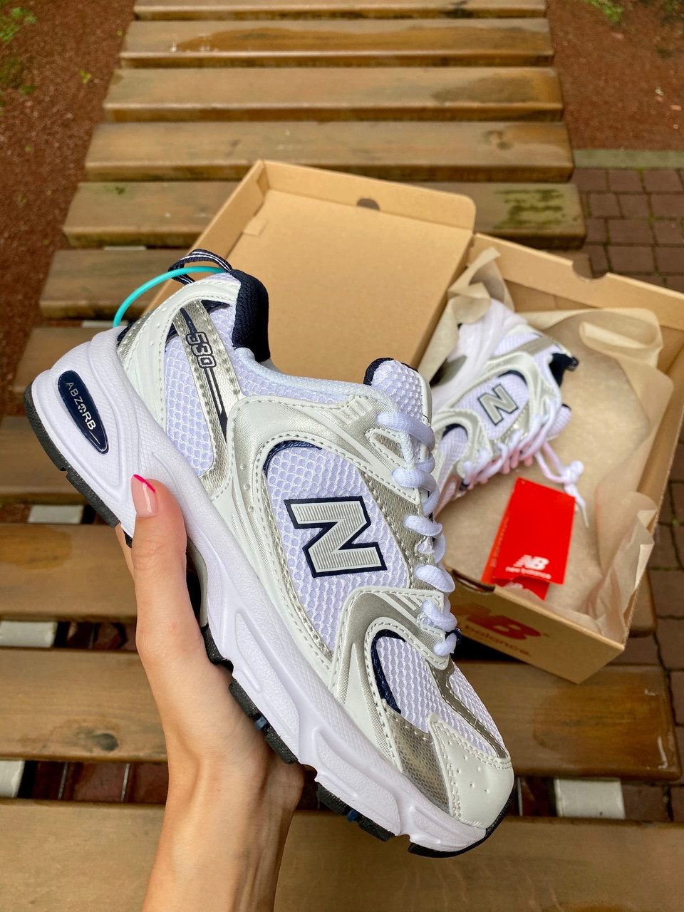 

Кроссовки женские New Balance 530 белые с золотым, Нью Баланс, натуральная кожа, текстиль, код AD-1073 Весна\осень, 40, да, да, да