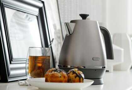 

Электрочайник DeLonghi Серый KBI 2001 S