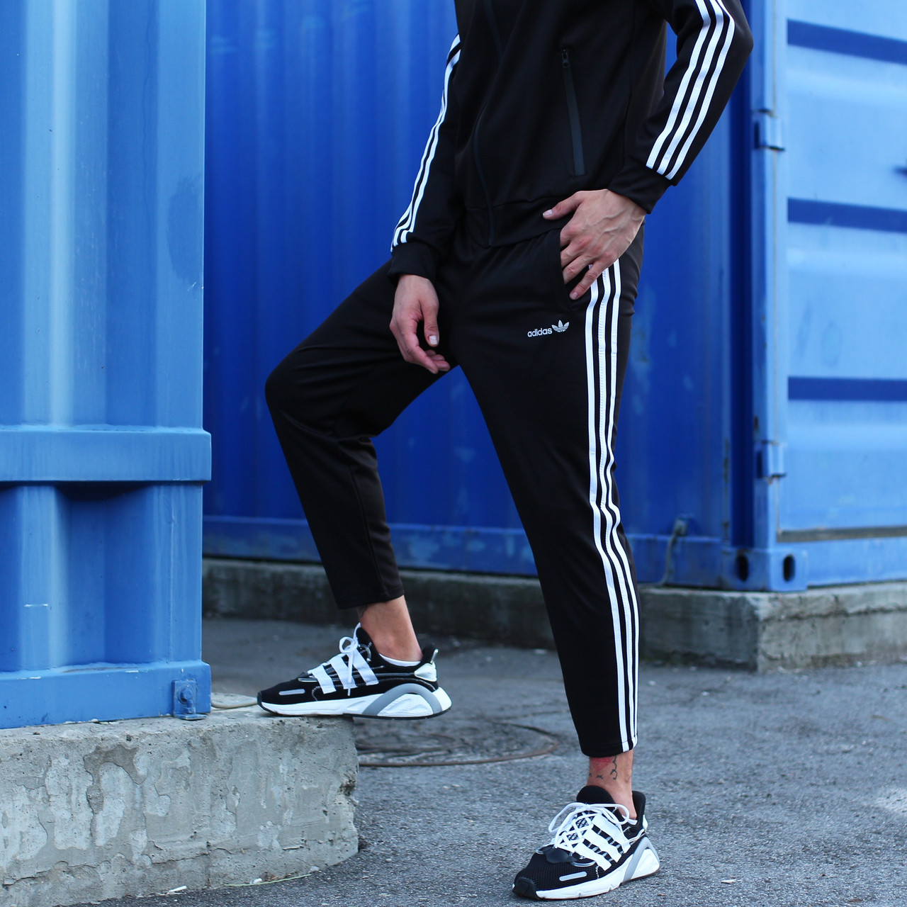 Спортивные штаны Adidas мужские укороченные осенние | весенние черные : 499  грн. - Спортивні штани Київ на BON.ua 88232234