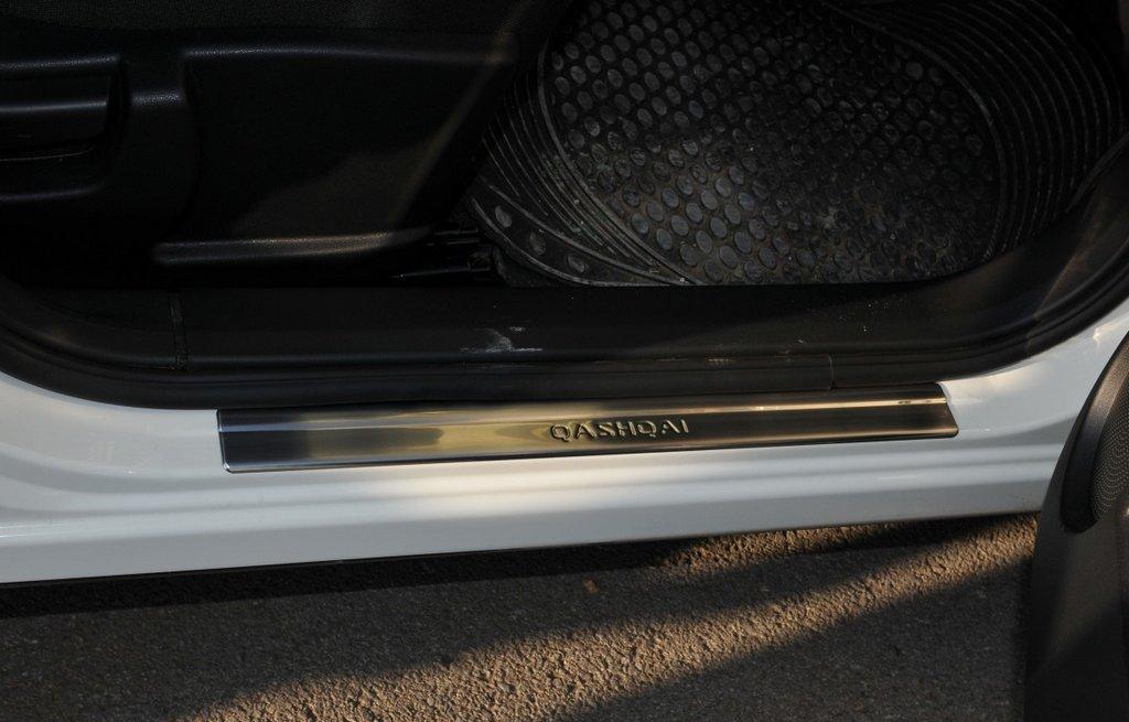 

Nissan Qashqai 2007-2010 гг. Накладки на пороги (Omsa, 4 шт, нерж.)