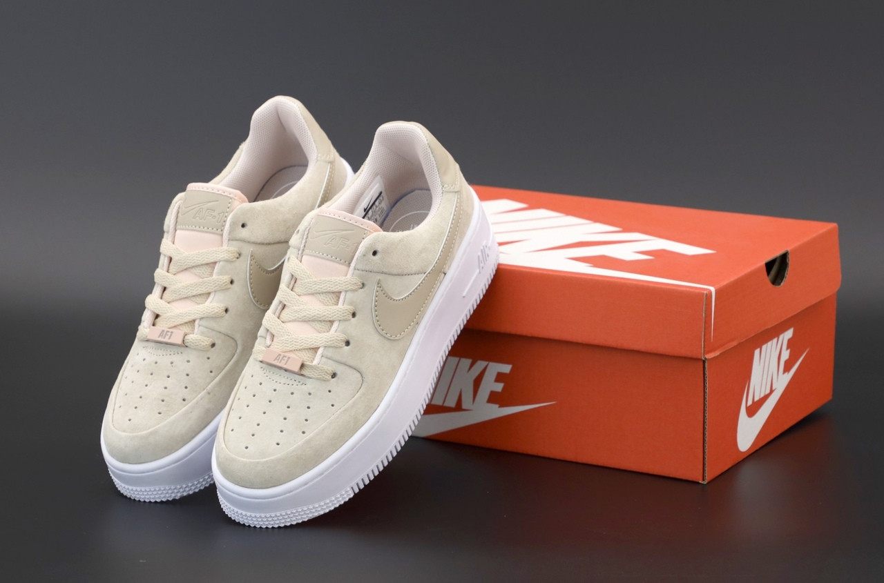 

Кроссовки бежевые женские Nike Air Force 1 Sage Beige (реплика ) бежевые, Бежевый