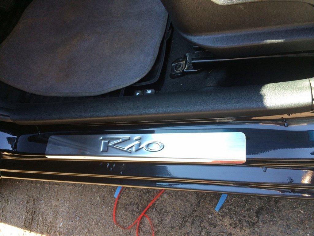 

Kia Rio 2012-2017 гг. Накладки на пороги OmsaLine (нерж., 4шт.)