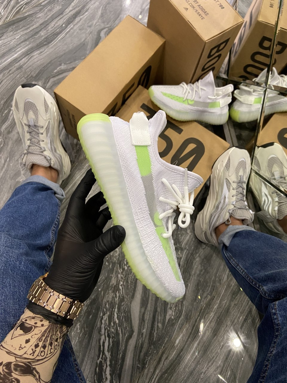 

Кроссовки Adidas Yeezy Boost 350 V2 White Green, Разноцвет