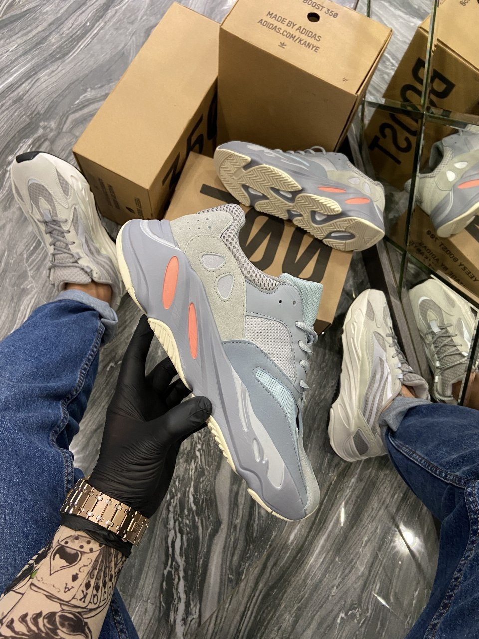 

Кроссовки Adidas Yeezy Boost 700 Inertia, Разноцвет