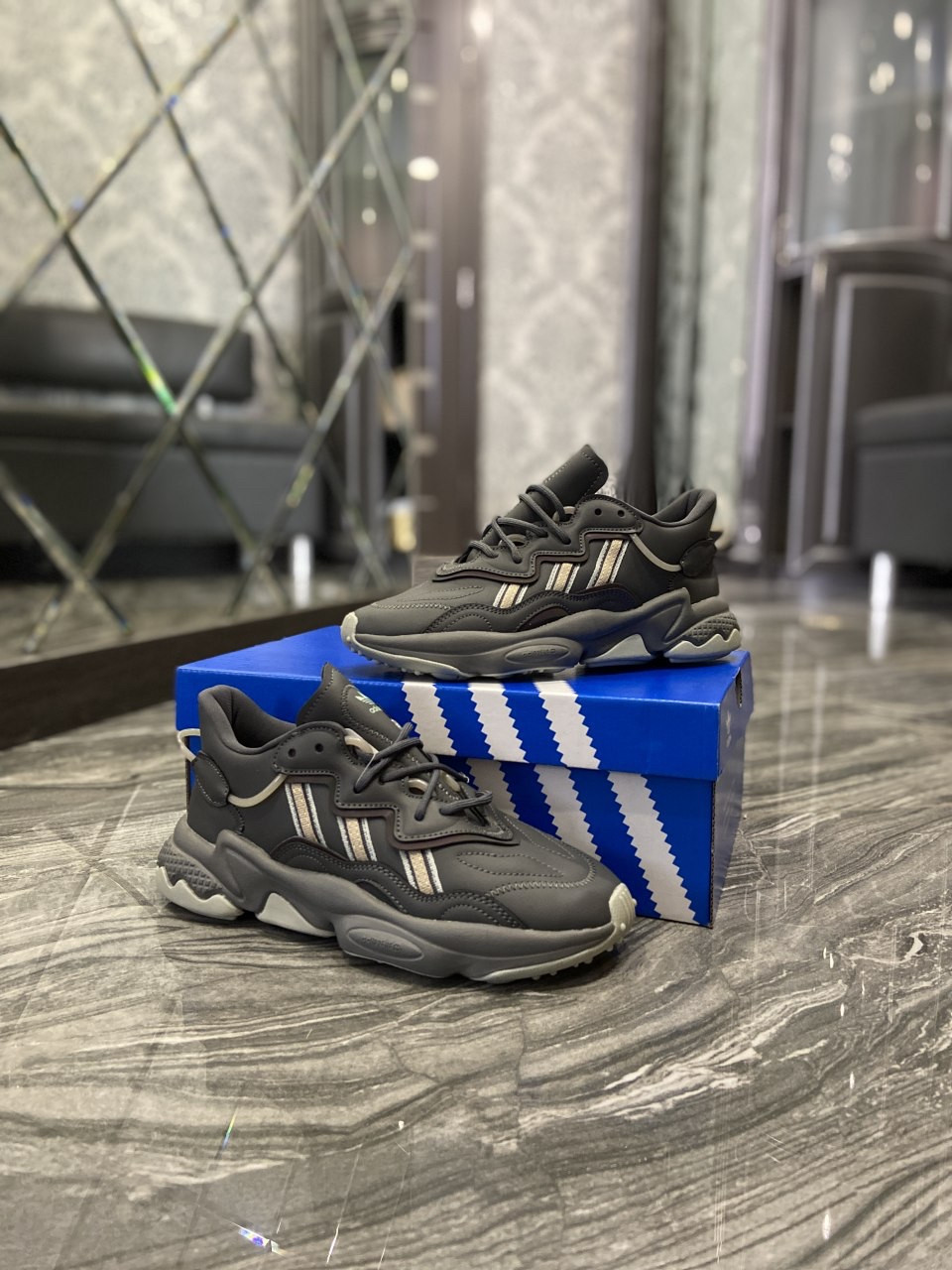 

Кроссовки Adidas Ozweego Triple Grey 40