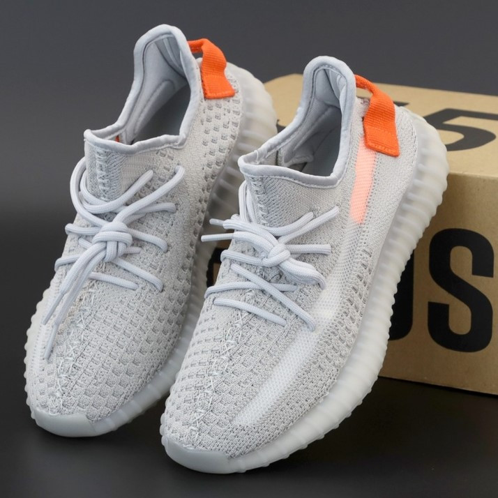 

Кроссовки мужские и женские Adidas Yeezy Boost 350 Tail Light 1в1 как Оригинал! ТОП (ААА+) 41, Серый