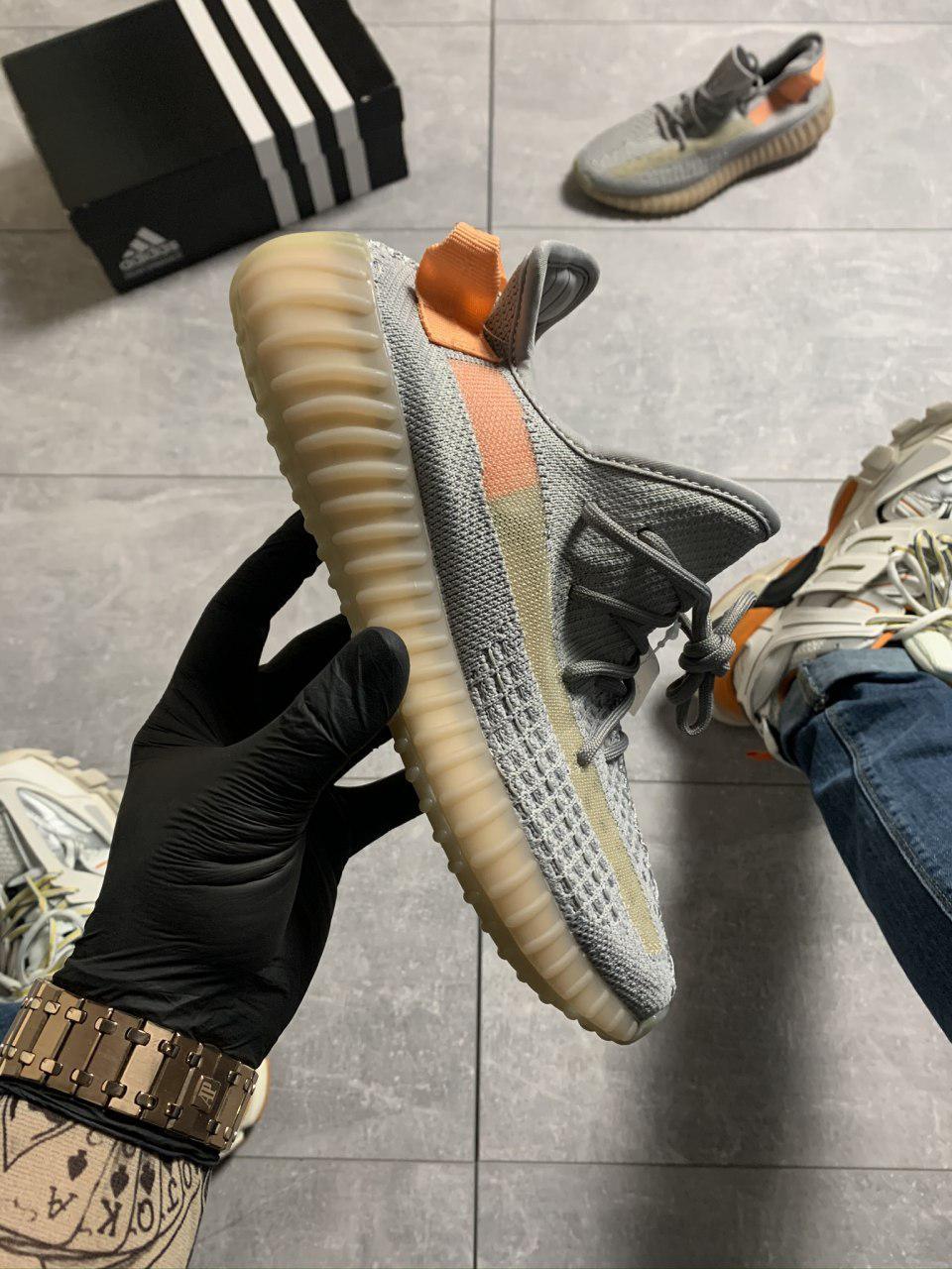 

Женские Кроссовки Adidas Yeezy Boost 350 V2 Gray Orange / Адидас Изи Буст 350 В2 Серые Оранжевые 37, Серый