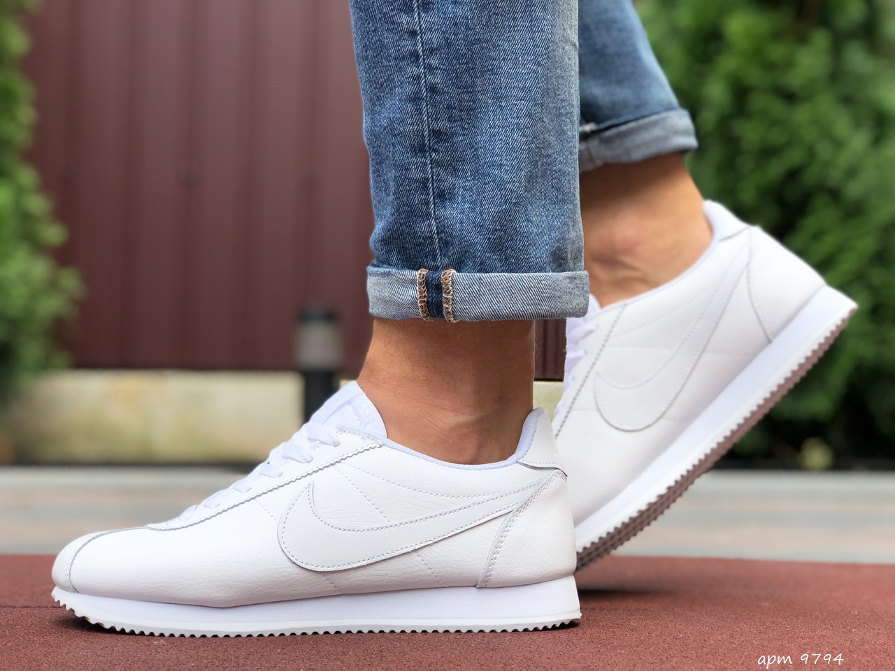 

Мужские демисезонные кроссовки Nike Cortez,белые, Темно синий