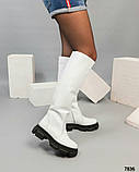 Білі чоботи на тракторній підошві жіночі демісезонні, фото 2