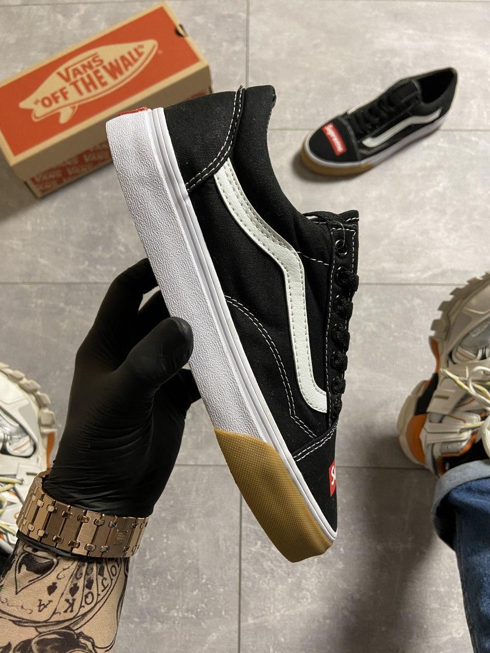 

Кеды Vans Old Skool Black/White SUPREME Черные