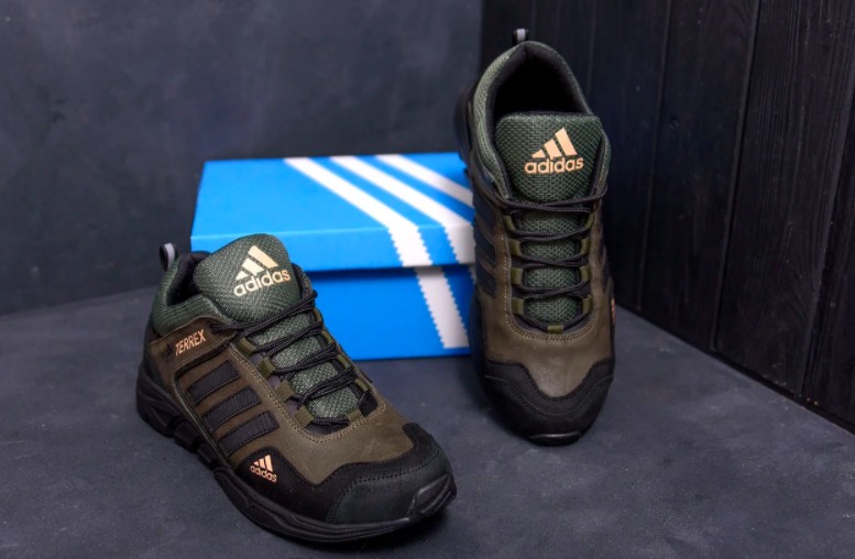 

Кроссовки мужские из натуральной кожи в стиле Adidas Terrex Green цвета Хаки