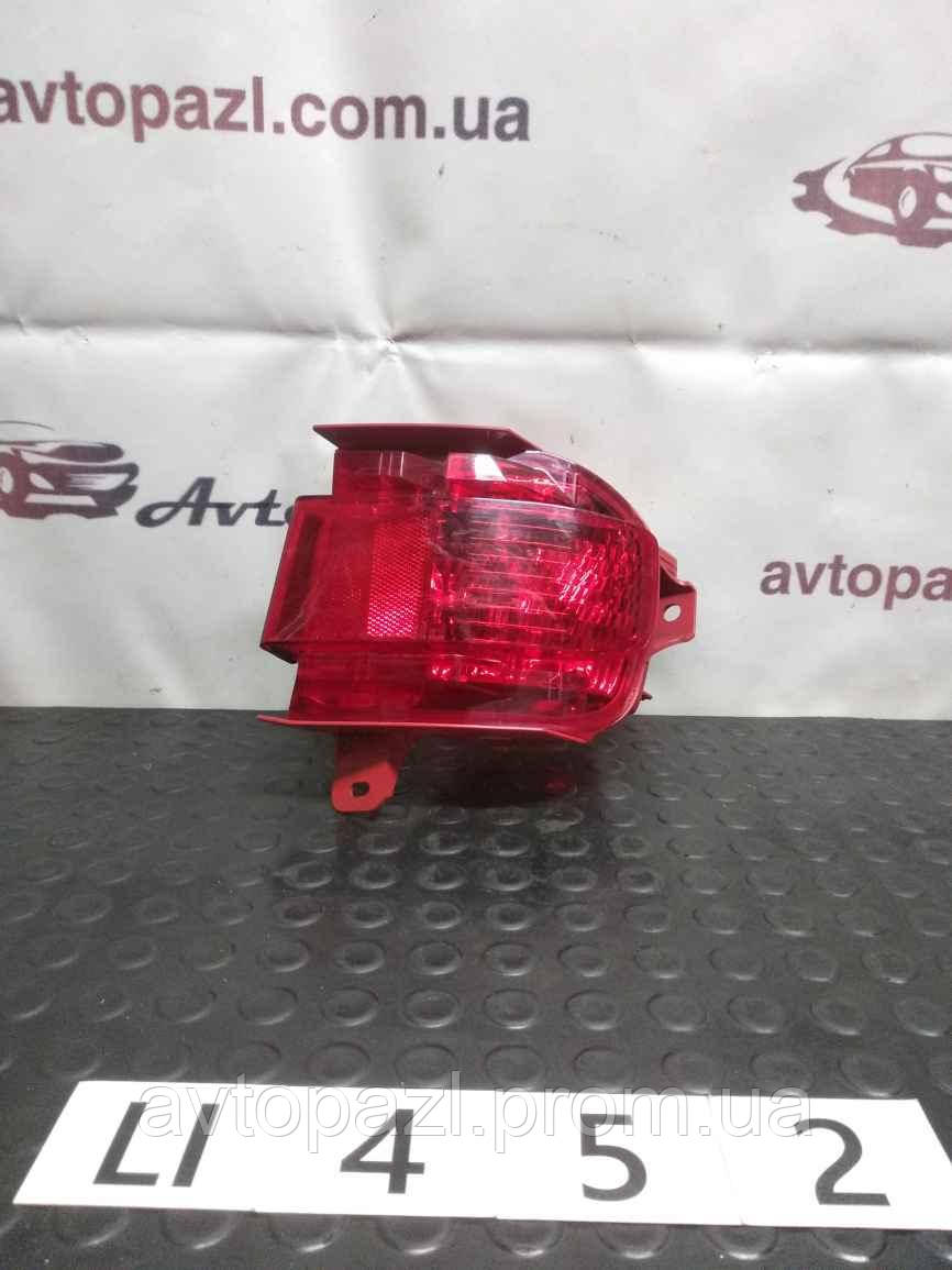 

LI0452 8145760040 Фара противотуманная Зад R Дефект Toyota Lexus LX 12-15 www.avtopazl.com.ua