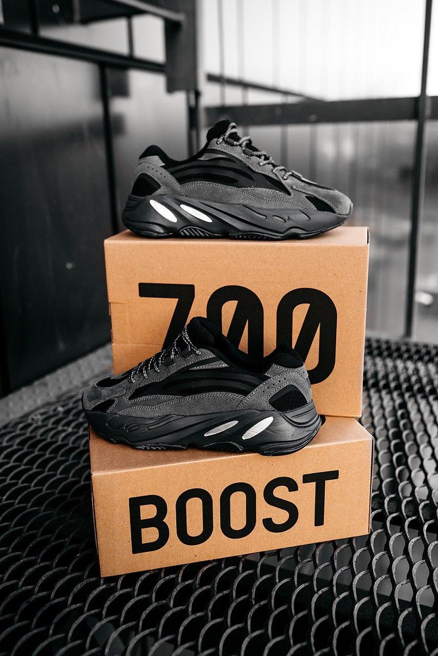 

Женские кроссовки Adidas Yeezy Boost 700 v2 Black / Адидас Изи 700 в2 Черные, Черный