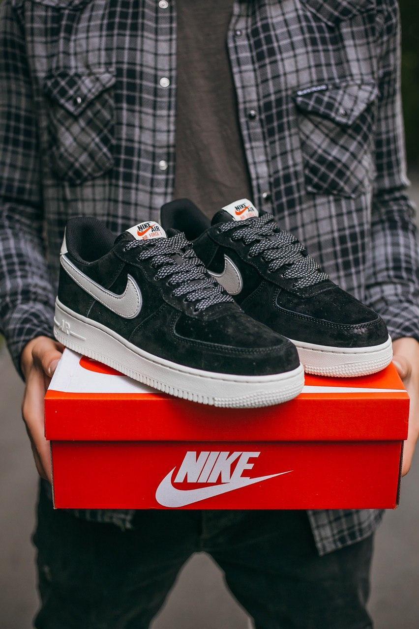 

Мужские кроссовки Nike Air Force 1 Low Luxury Suede “Black\White“ / Найк Аир Форс 1 Лоу Замшевые Черные 42, Черный