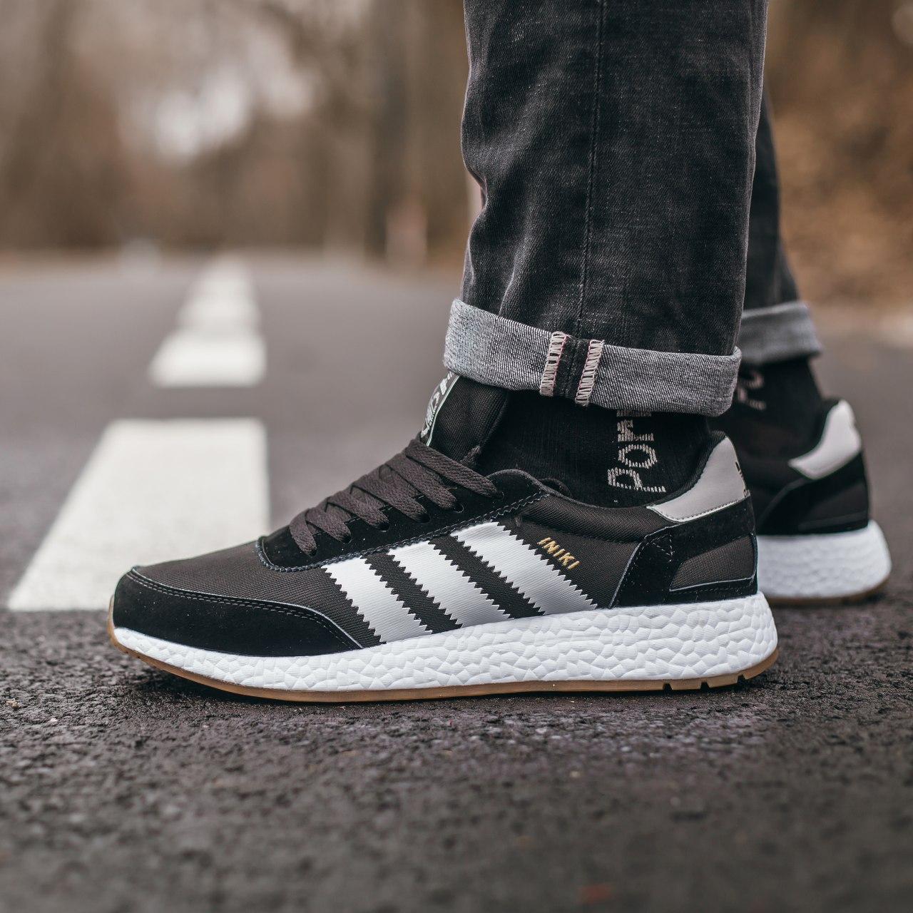 

Мужские кроссовки Adidas Iniki Black\White 45, Черно-белые