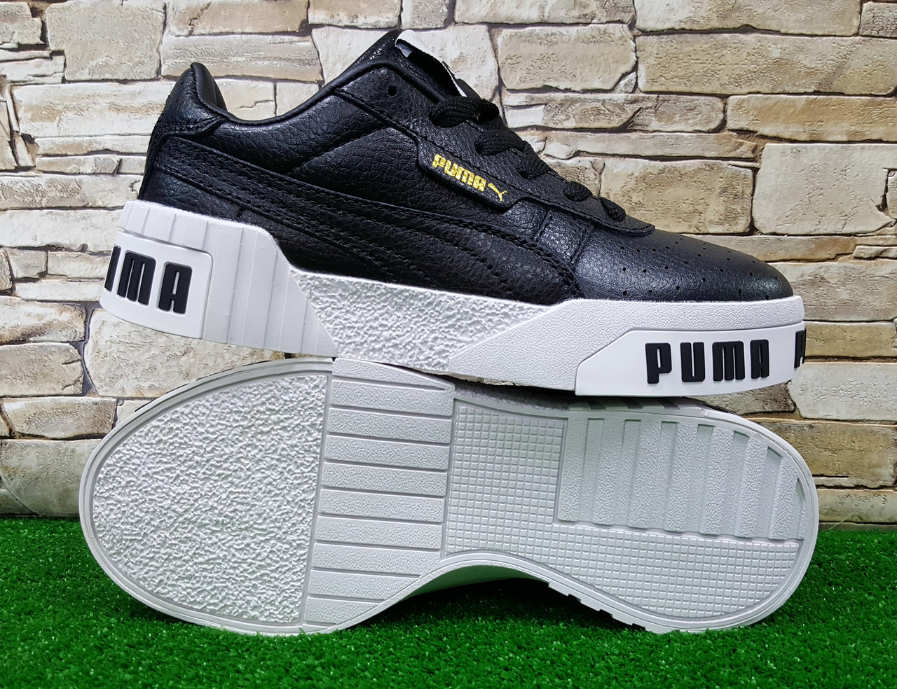 

Женские кожаные кроссовки Puma Suede Platform Trace, Черный