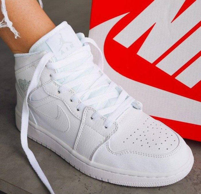 

Air JORDAN 1 High Mono White| кроссовки женские; полностью белые; высокие; найк 39, Белый