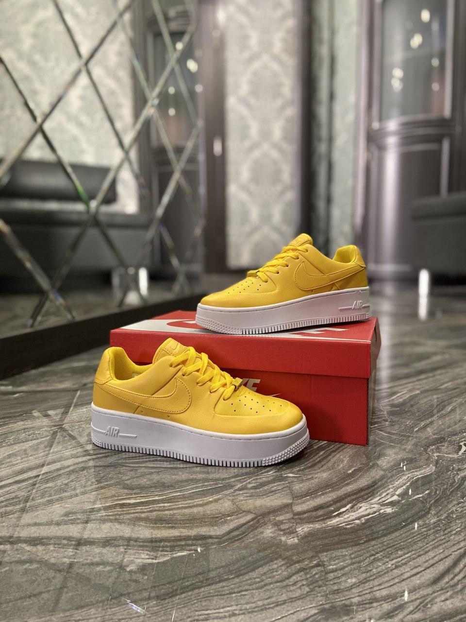 

Женские кроссовки Nike Air Force 1 Low Yellow White / Найк Аир Форс 1 Лов Желтые Белые 37, Желтый