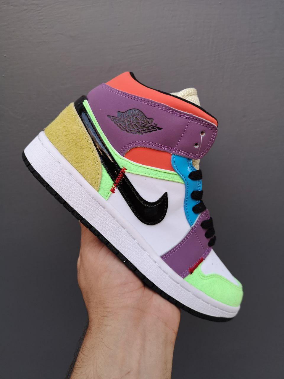 

Женские кроссовки Nike Air Jordan 1 RETRO MultiColor / Найк Аир Джордан 1 Ретро 38, Разные цвета