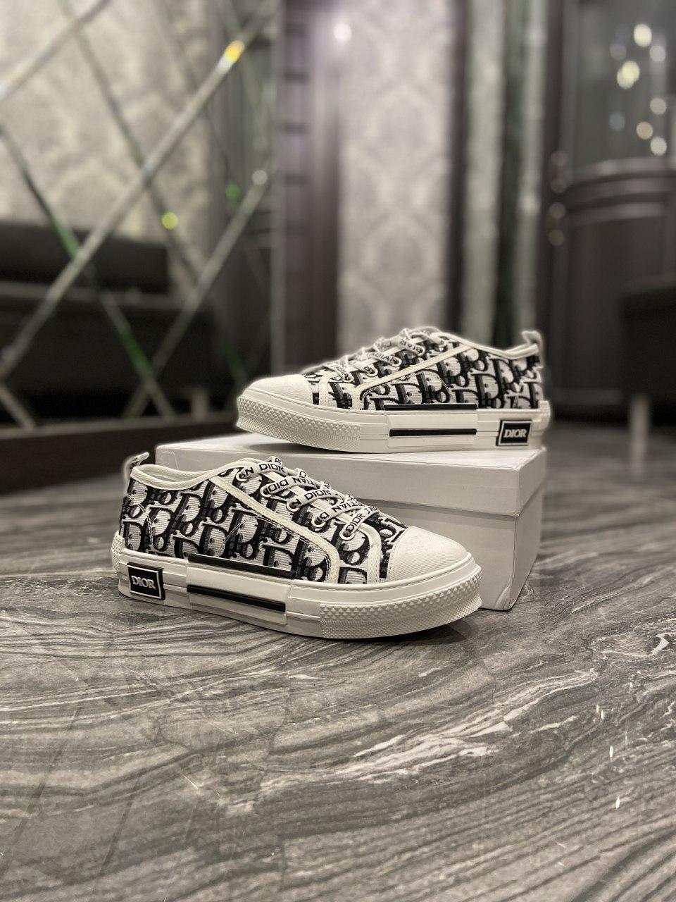 

Женские кроссовки Dior B23 Low-Top White Black/ Диор Б23 Лоу Белые Черные 38, БЕЛЫЙ