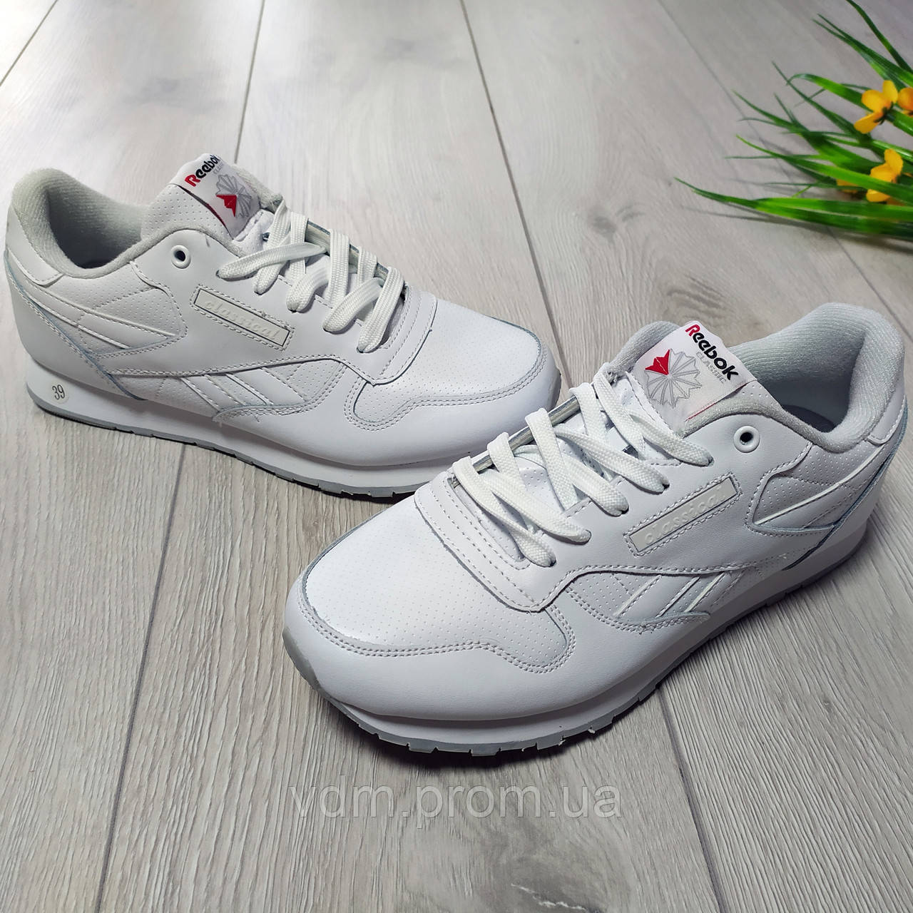 

Кроссовки женские Reebok Classic в стиле Рибок Класик, натуральная кожа код F-176. Белые 39, Белый