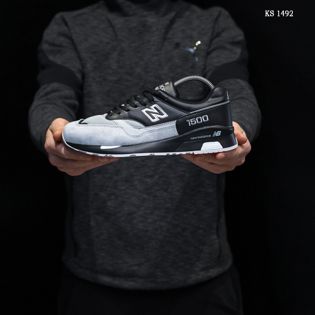 

Мужские кроссовки в стиле New Balance 1500, замша, сетка, черные с серым 45(29 см), размеры:41,42,43,44,45