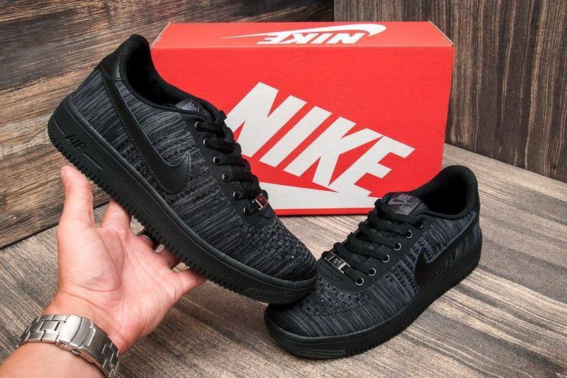 

Мужские кроссовки в стиле Nike Air Force Black, черные 43(27,5 см), последний размер