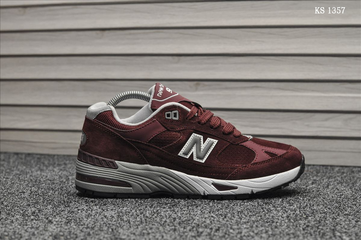 

Мужские кроссовки в стиле New Balance 991, замша, бордовые 41(26 см), размеры:41,45,46