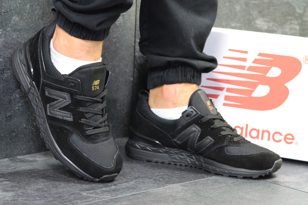 

Мужские кроссовки в стиле New Balance 574 Black, черные 44(28 см), последний размер