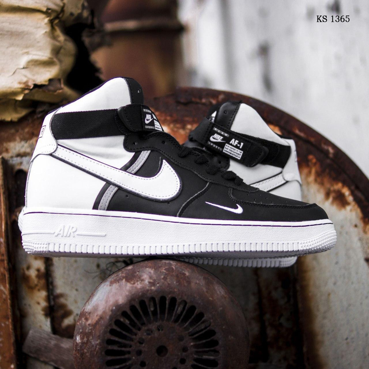 

Мужские кроссовки в стиле Nike Air Force 1 07 Mid LV8, кожа, черные с белым 44(28 см), размеры:41,42,43,44,45