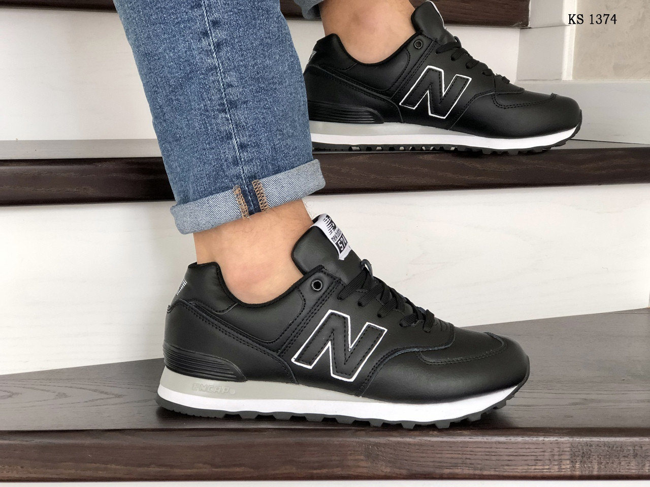 

Мужские кроссовки в стиле New Balance 574, кожа, черные 46(29,5 см), размеры:44,45,46