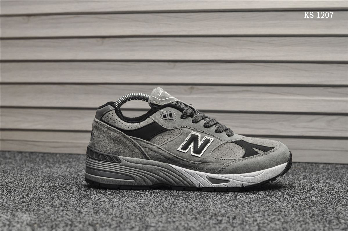 

Мужские кроссовки в стиле New Balance 991, замша, серые 41(26 см), размеры:41,42,43,44,45,46