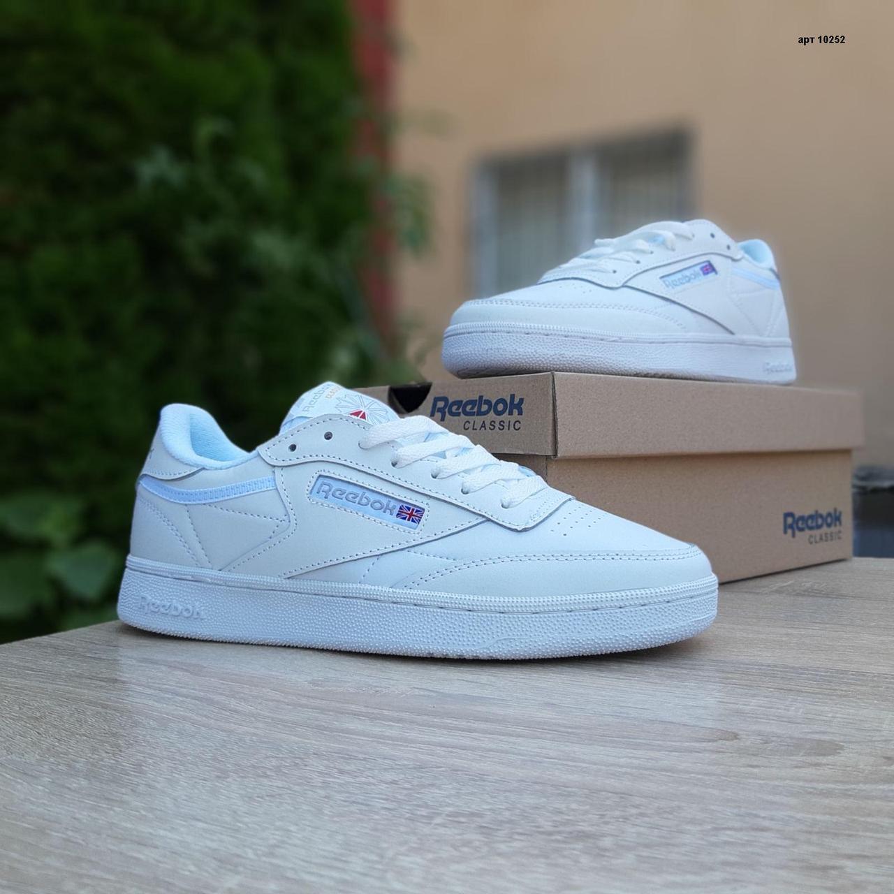 

Мужские кроссовки в стиле Reebok Classic Club C, кожа, белые, 44 (28 см), размеры:41,42,43,44,45,46