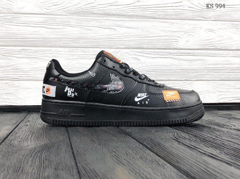 

Мужские кроссовки в стиле Nike Air Force 1 LV8, натуральная кожа, черные 41(26 см), размеры:41,42,43,44,45