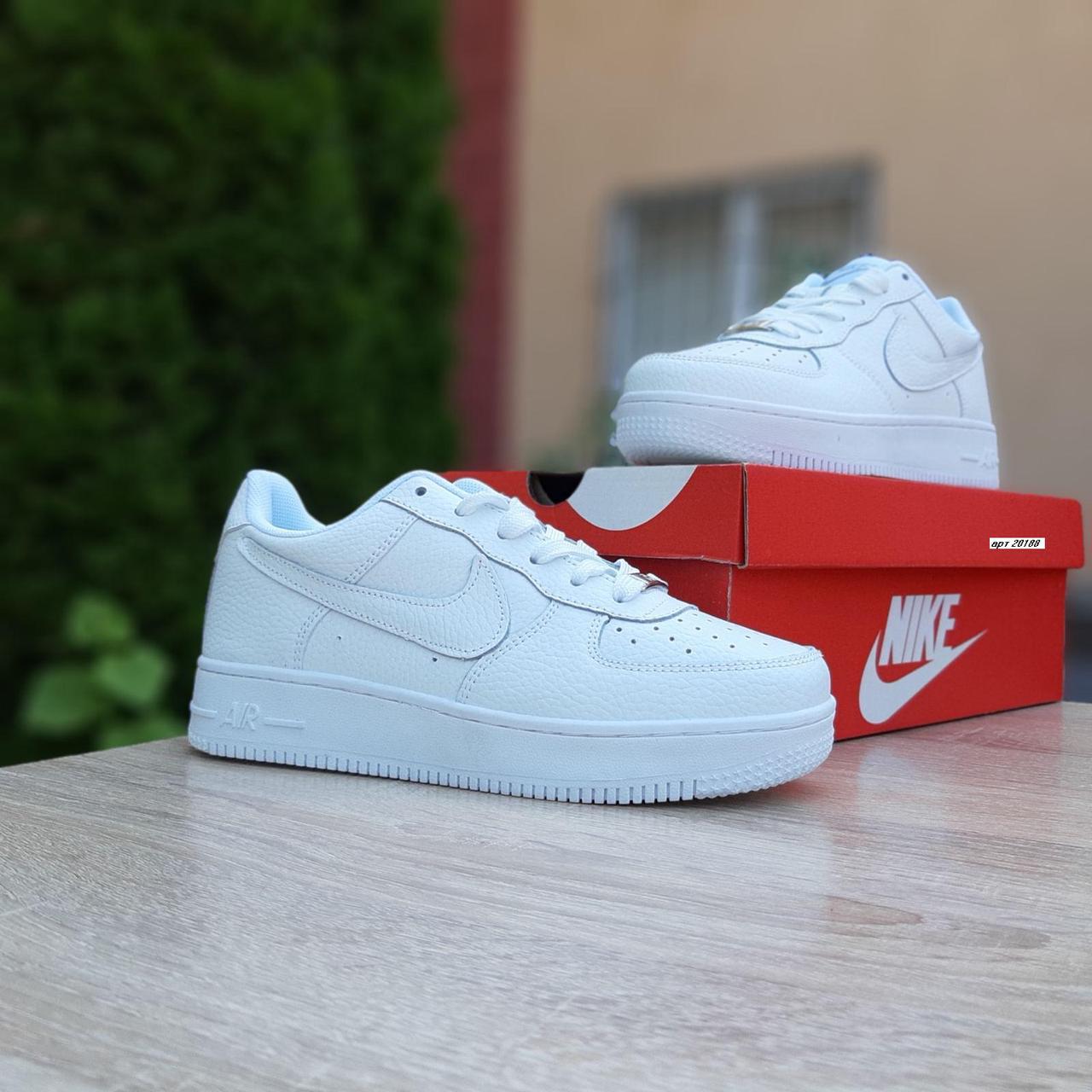 

Женские кроссовки в стиле Nike Air Force 1 ' 82, кожа, белые, 40 (25,5 см), размеры:40,41