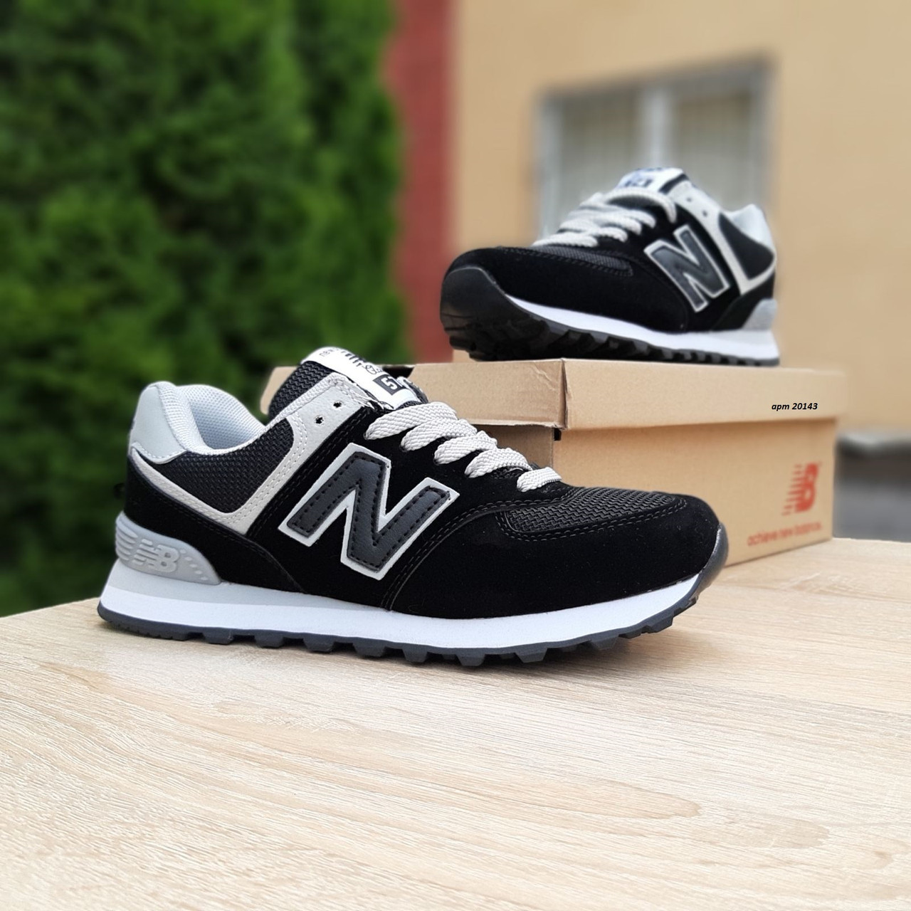 

Женские кроссовки в стиле New Balance 574, замша, сетка, черные с белым, 36 (23 см), размеры:36,41