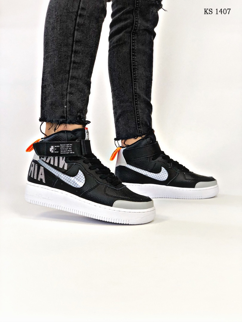 

Мужские кроссовки в стиле Nike Air Force 1 Low '07 LV8 Utility High, кожа, черные 45(29 см)