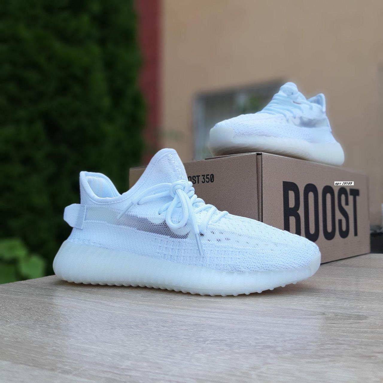 

Женские кроссовки в стиле Adidas Yeezy Boost 350, текстиль, белые, 41 (26 см), размеры:36,37,39,41