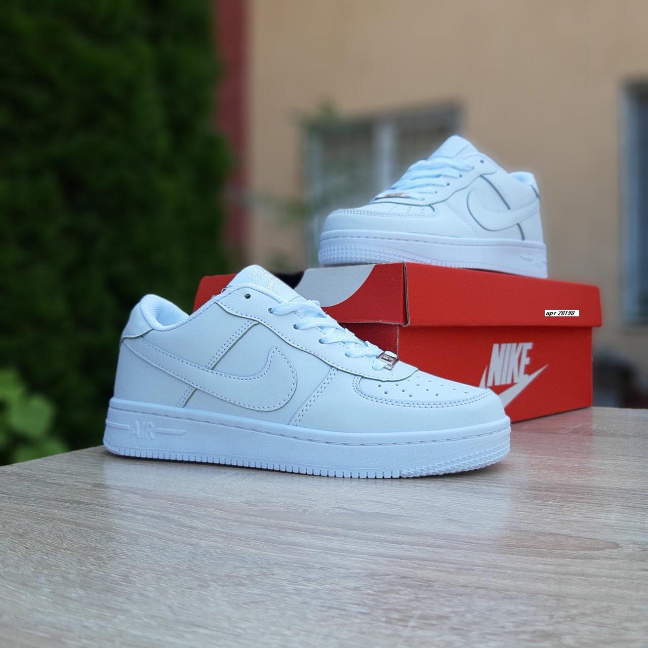 

Женские кроссовки в стиле Nike Air Force 1 ' 82, кожа, белые, 39 (24 см), размеры:36,37,38,39