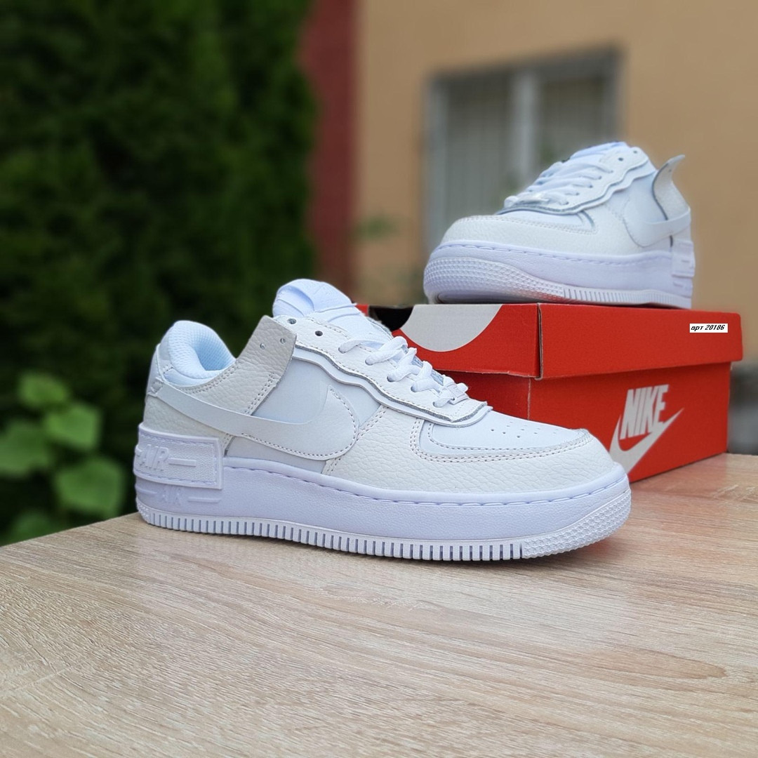 

Женские кроссовки в стиле Nike Air Force 1 Shadow, кожа, белые, 37 (23,5 см), размеры:36,37,38,40