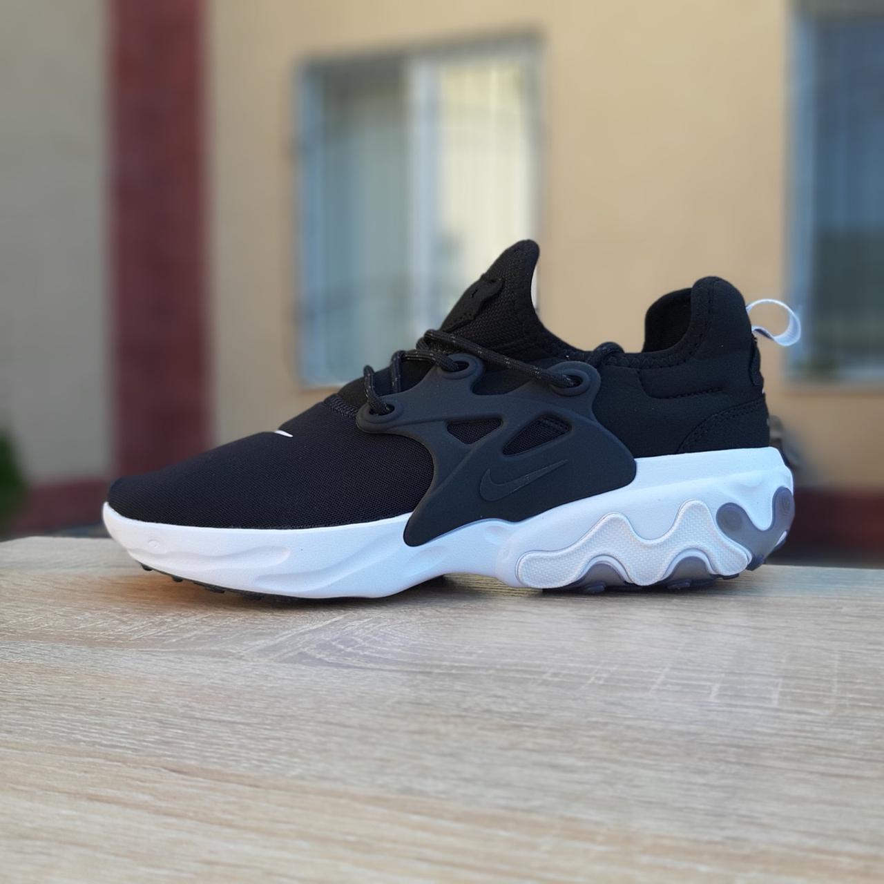 

Мужские кроссовки в стиле Nike Presto React, текстильная сетка, черные с белым 43(27,5 см), размеры:43,44